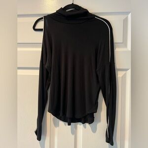 Red haute cold shoulder top size XS